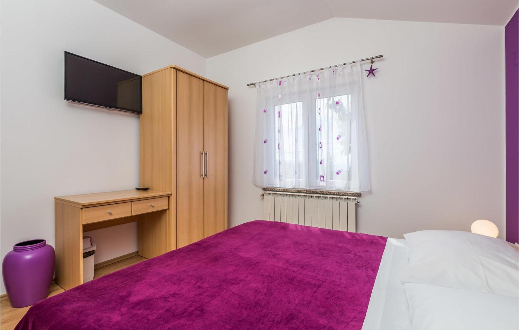 2 Bedroom Beautiful Apartment In Rukavac Rukavac (Primorje-Gorski Kotar) Exterior foto